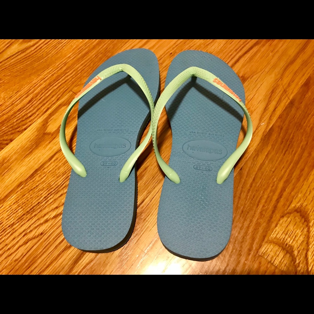 Havainas Slim Logo POP Up Sandal light blue size 9